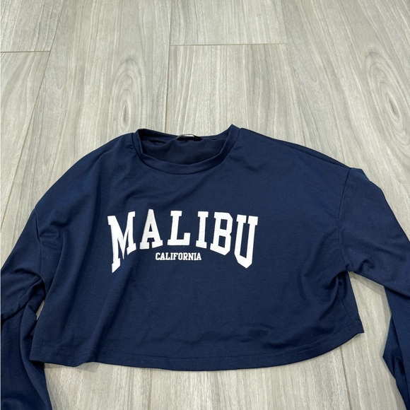 SHEIN Tops - SHEIN cropped long sleeve shirt! Navy blue and size medium!